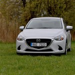 mazda-2-18