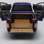 p90357101_highres_the-bmw-x7-pickup-07