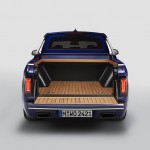 p90357105_highres_the-bmw-x7-pickup-07