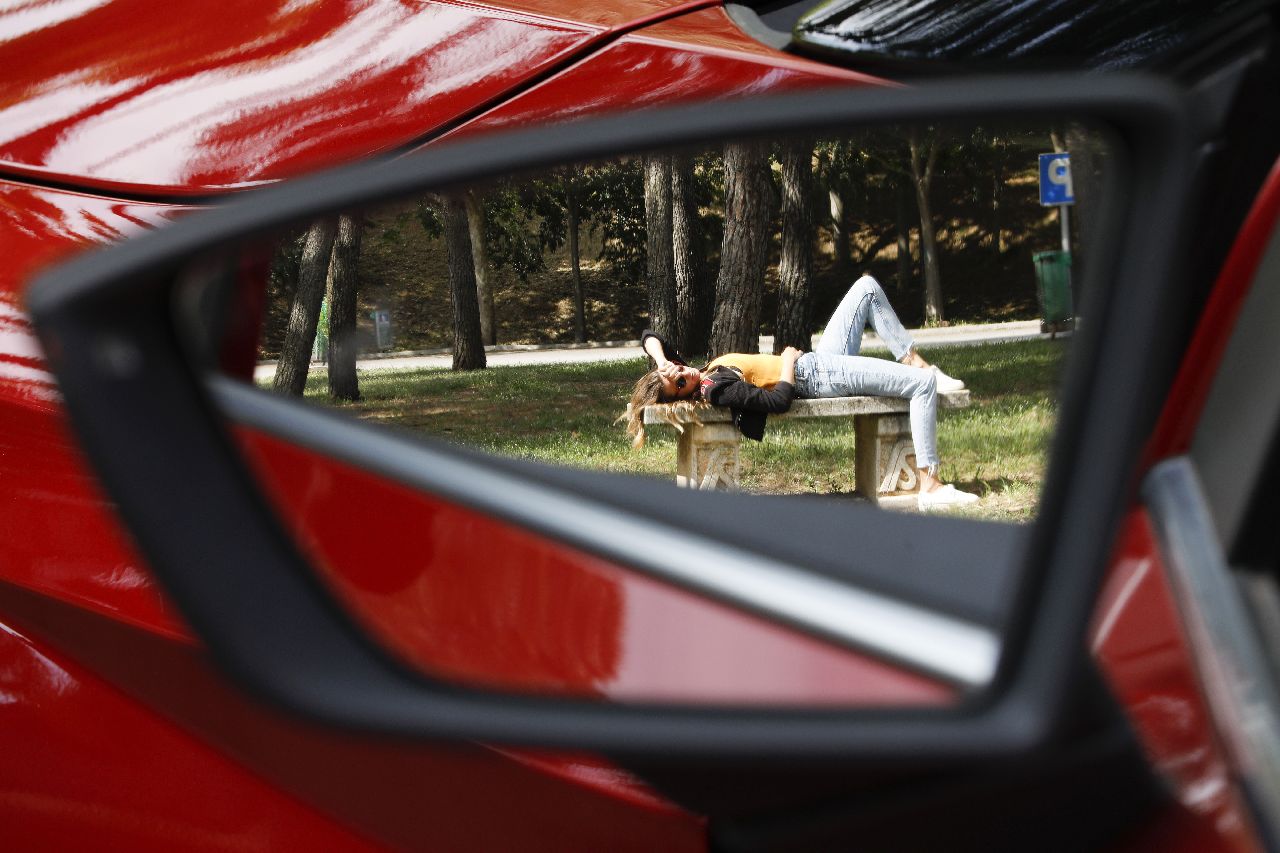 what-kind-of-food-sits-well-with-driving_09_small