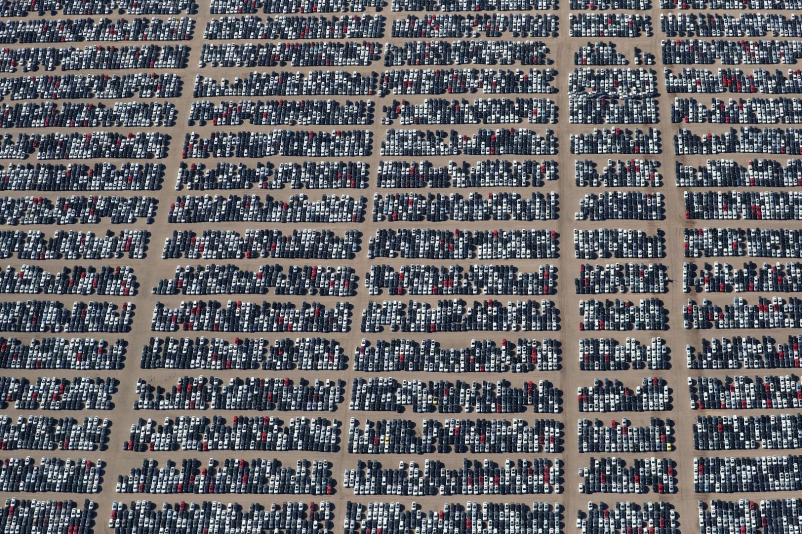 4rycv6izqqgpowuxq1qoxq-2560sklad-volkswagenu-na-p-ti-ne-aleko-victorville
