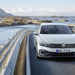 2019-volkswagen-passat-gte-3
