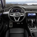 2019-volkswagen-passat-r-line-10