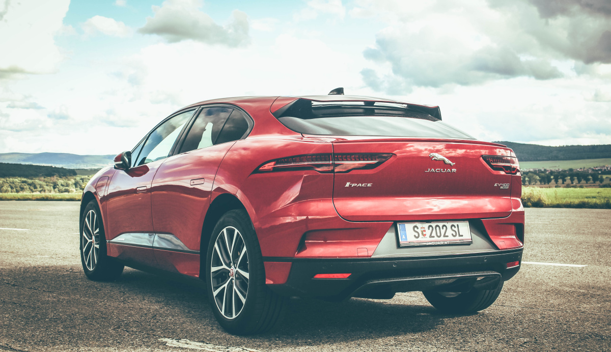 jaguar-i-pace-9