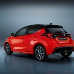 new_toyota_yaris_4_hybrid_4