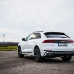 audi-sq8-32