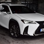 lexus-ux-f-sport-34