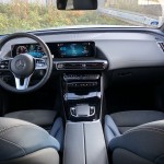 mercedes-benz-eqc-21