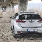 toyota-auris-hybrid-7