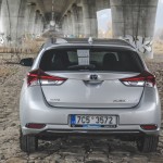 toyota-auris-hybrid-8