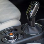 p90381111_highres_the-new-mini-electri