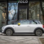 p90385406_highres_mini-cooper-se-czech