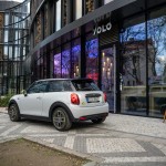 p90385408_highres_mini-cooper-se-czech