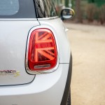 p90385423_highres_mini-cooper-se-czech