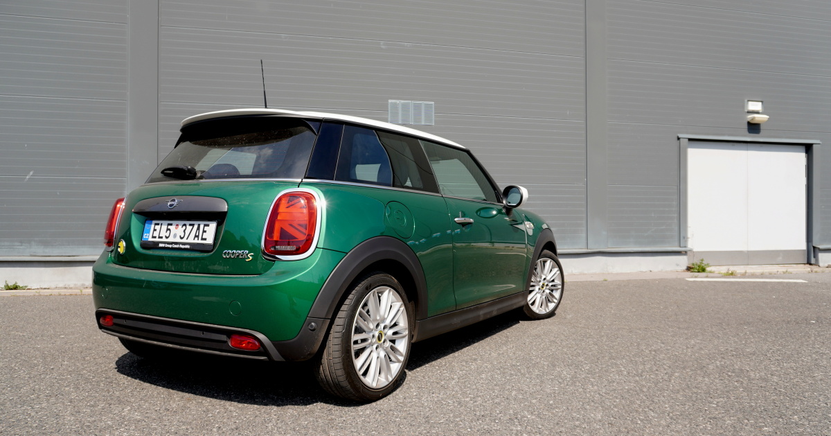 mini-cooper-se-12