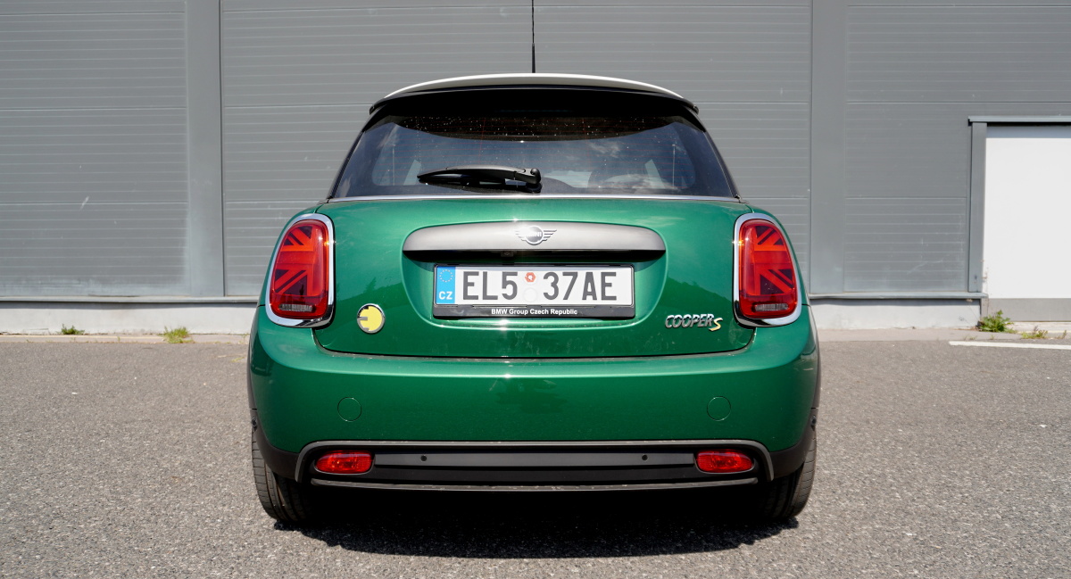 mini-cooper-se-17