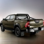 2020-toyota-hilux-invincible-facelift-4