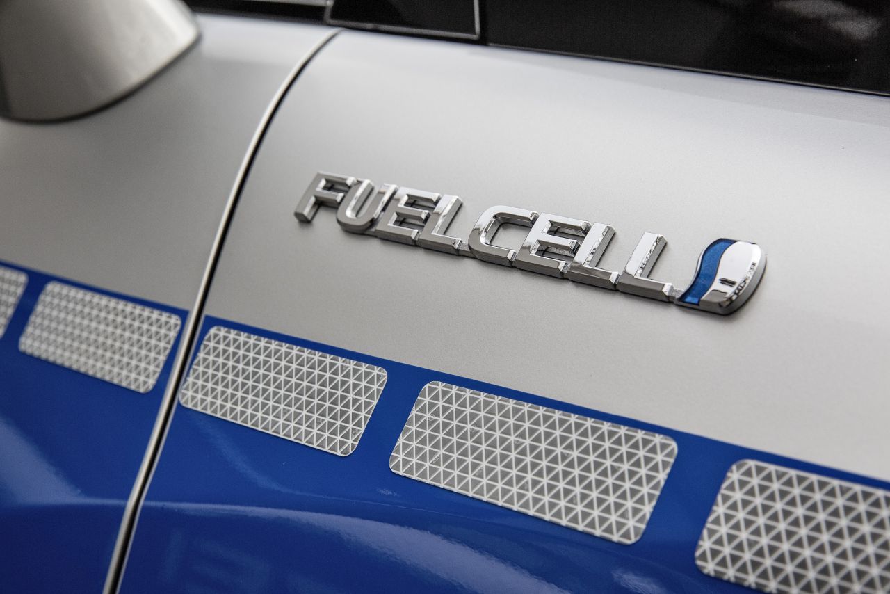 64917_06_toyota_mirai_polizei