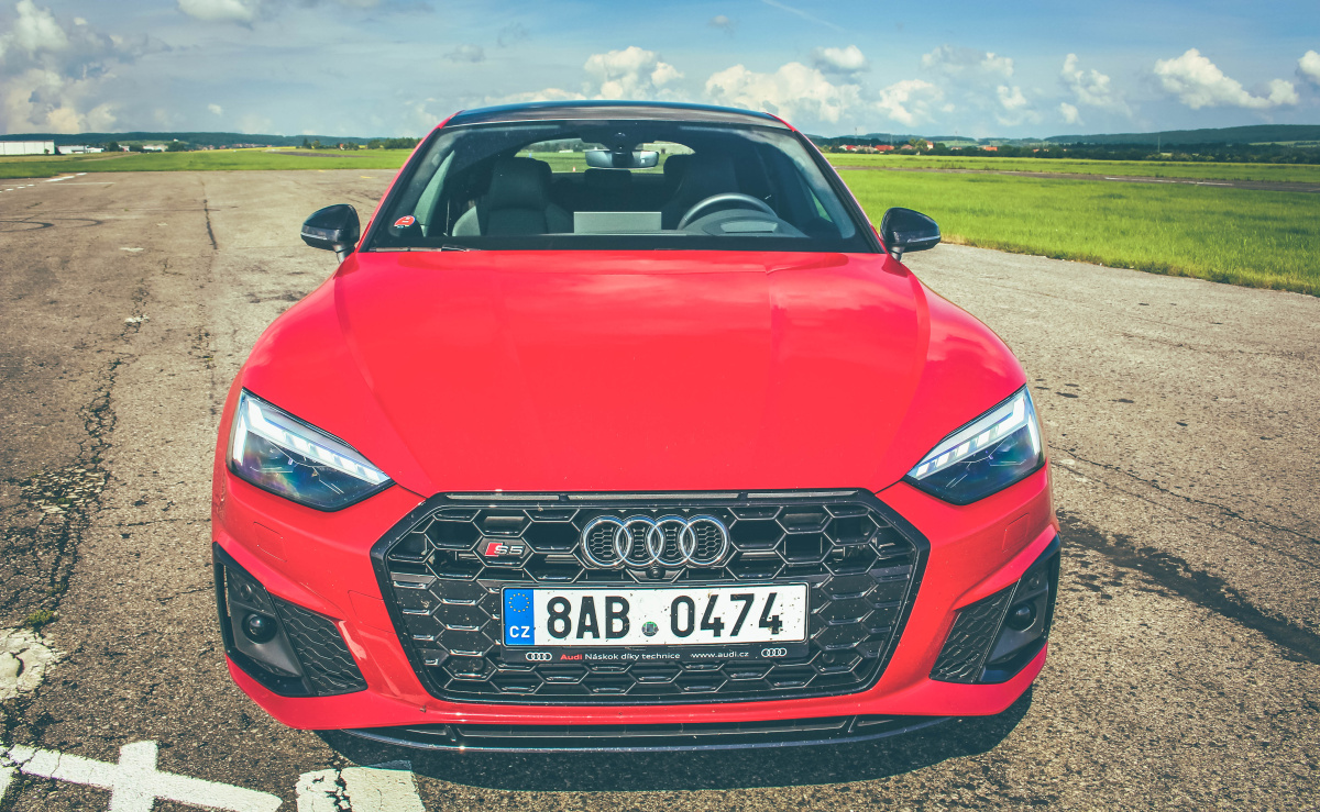 audi-s5-sportback-2020-26