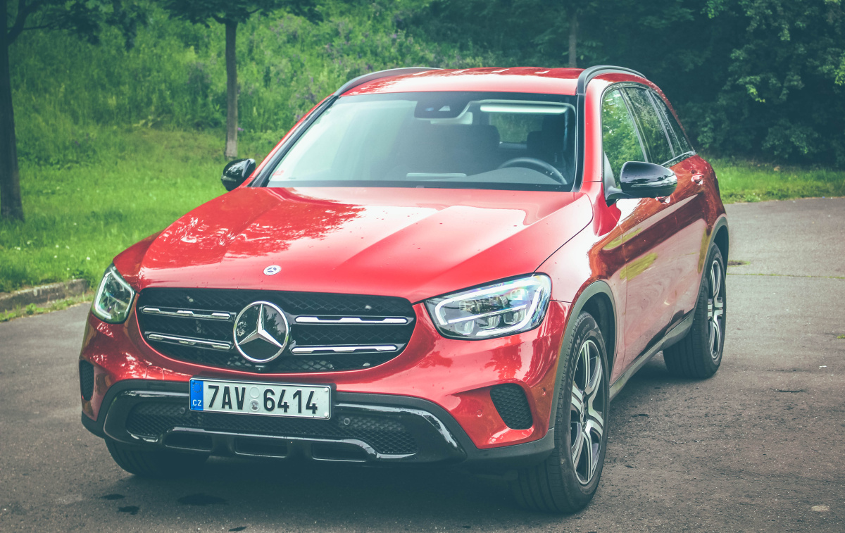mercedes-benz-glc-2020-11