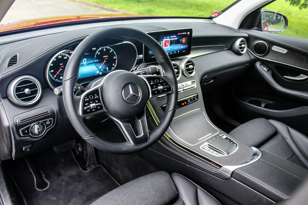 mercedes-benz-glc-2020-17
