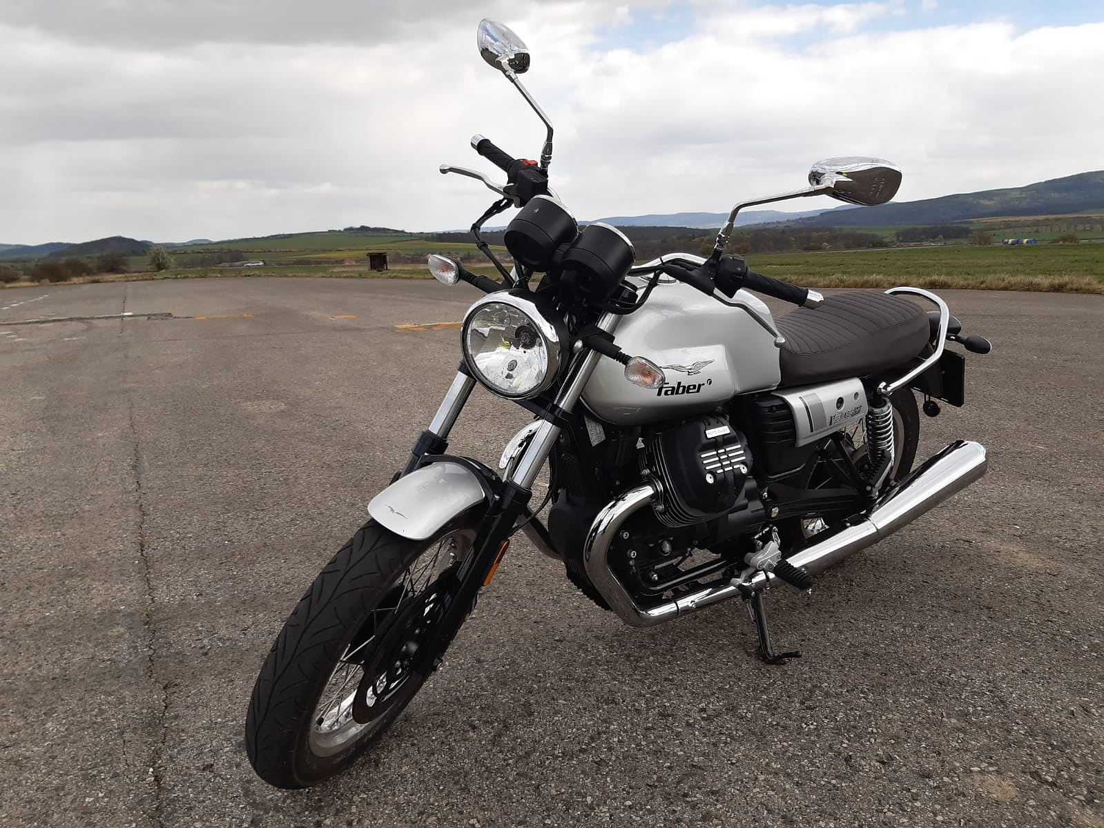 moto-guzzi-v7-iii-special-18