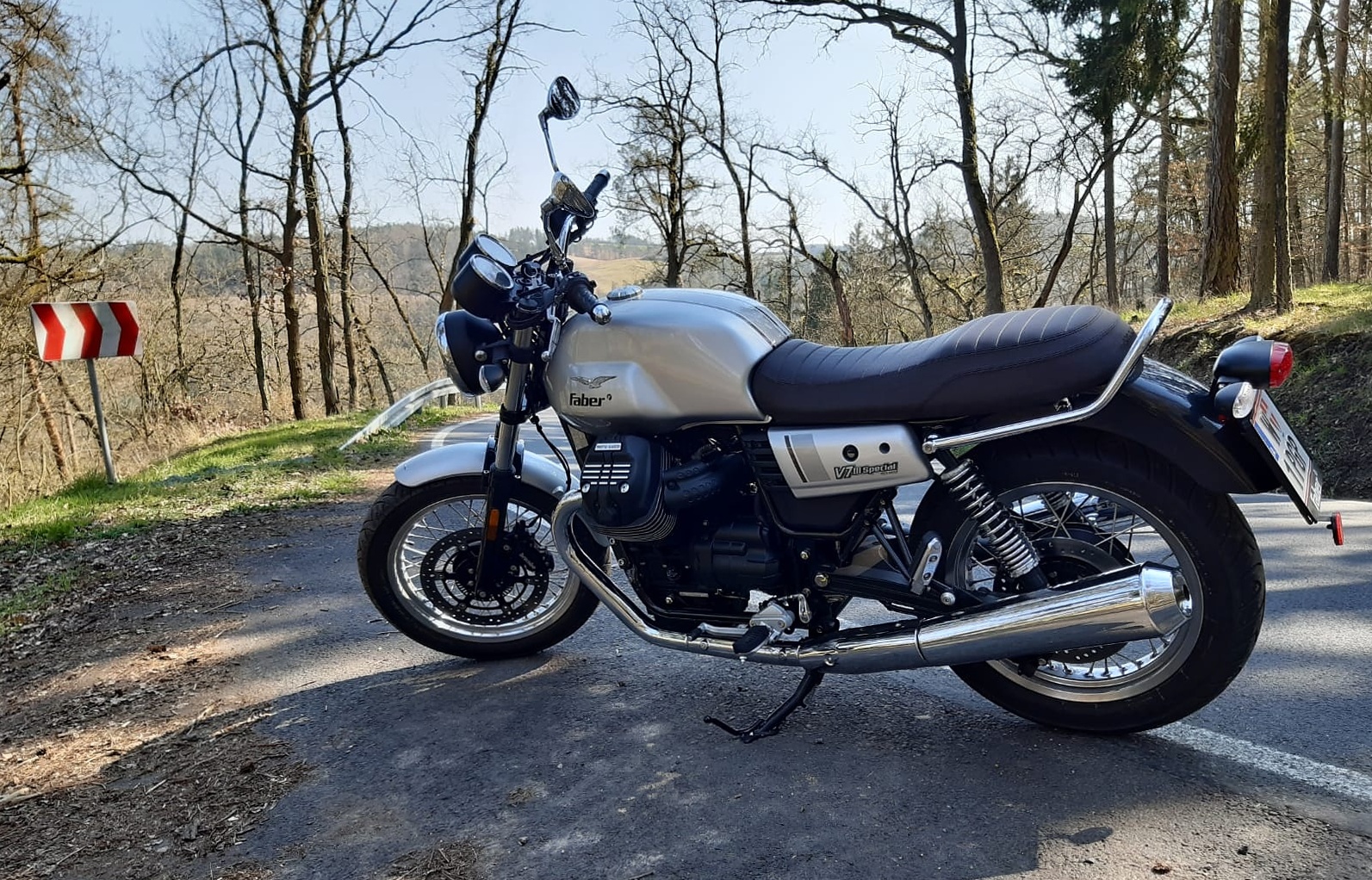 moto-guzzi-v7-iii-special-6