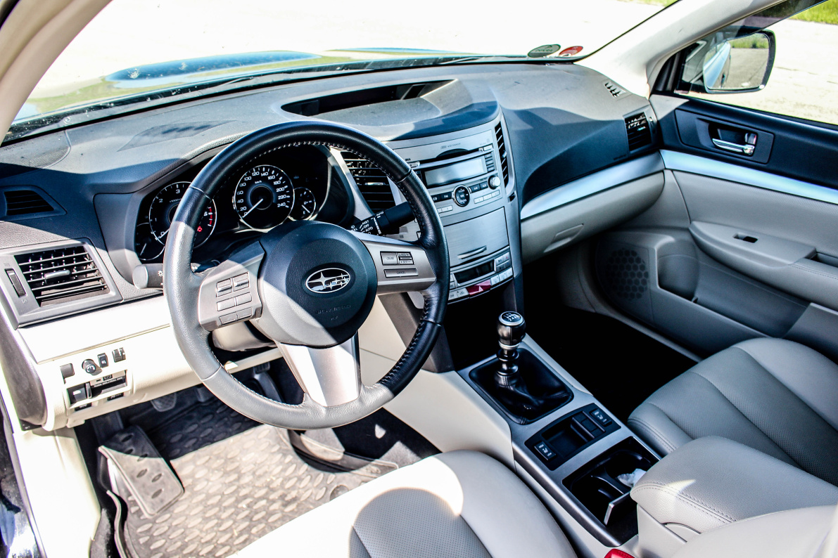 subaru-legacy-17