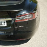 tesla-model-s-performance-12