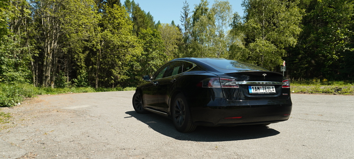 tesla-model-s-performance-13