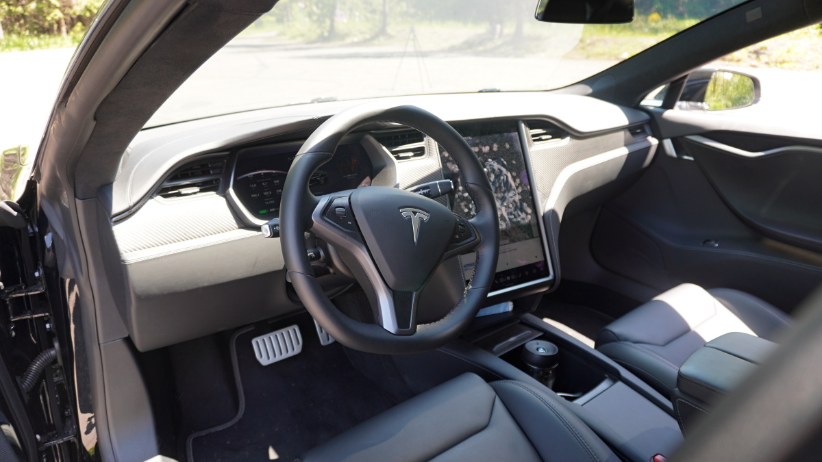 tesla-model-s-performance-14