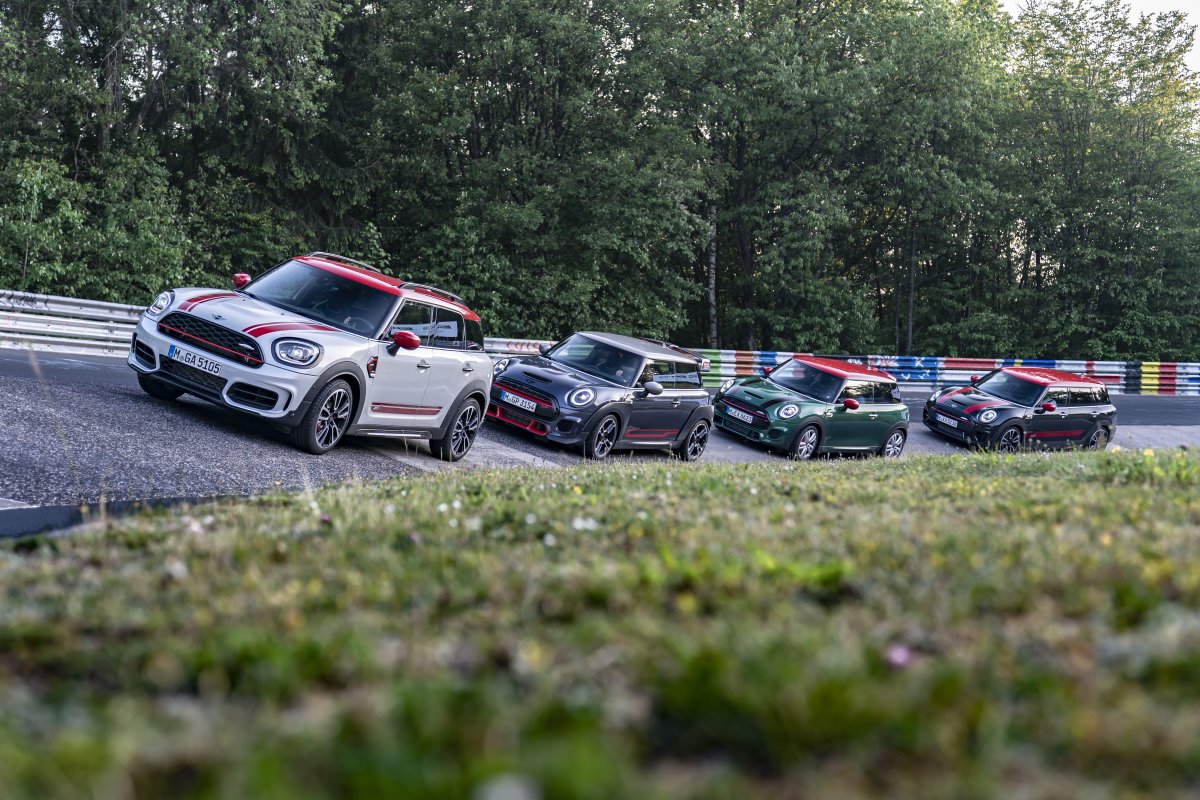 2020-mini-john-cooper-works-countryman-2-1