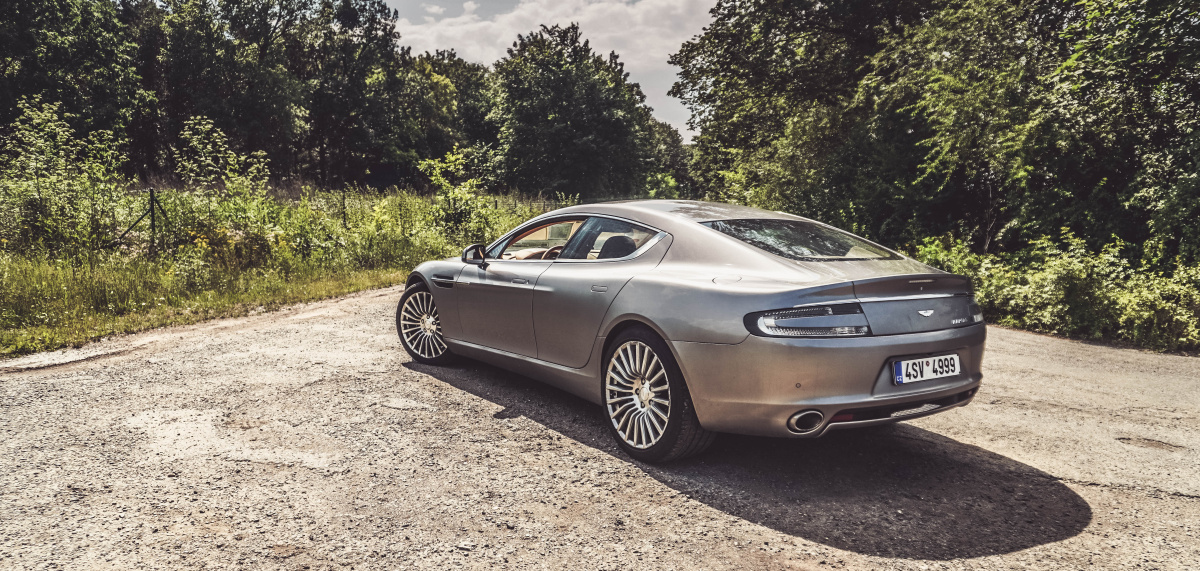 aston-martin-rapide-7