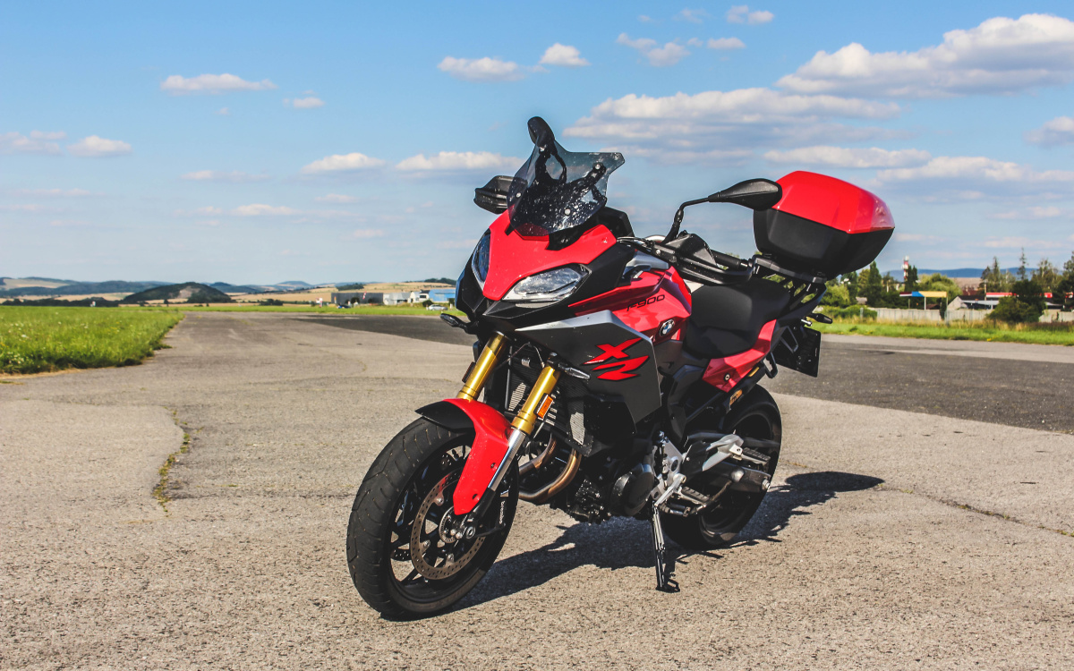 bmw-f-900-xr-2