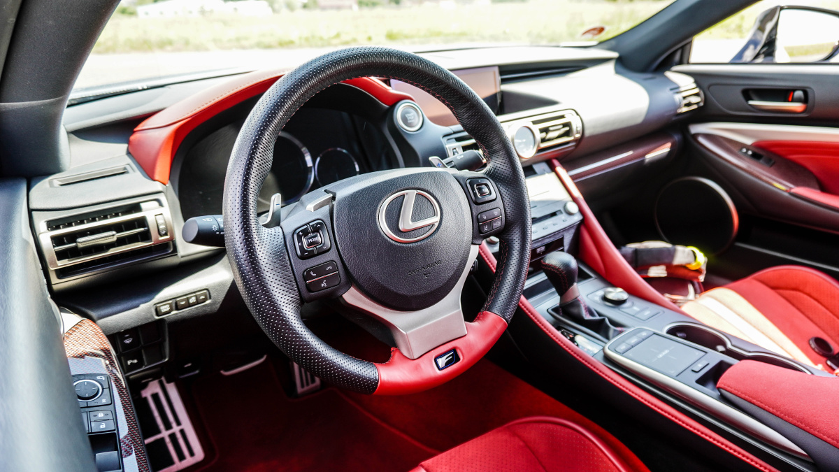 lexus-rc-f-track-edition-10