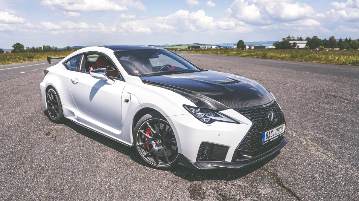 lexus-rc-f-track-edition-16