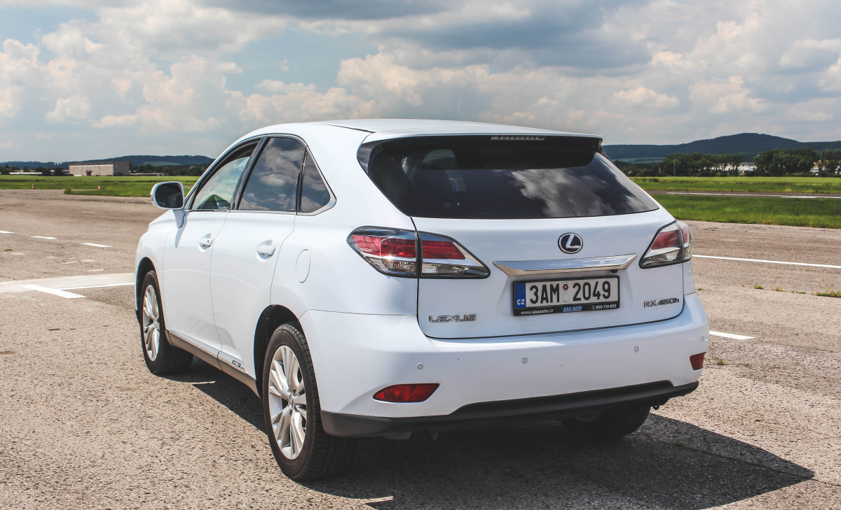 lexus-rx-3-9