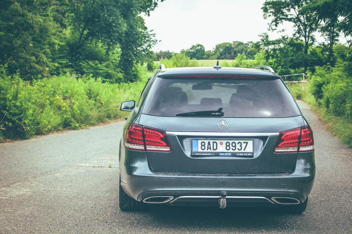 mercedes-benz-e-w212-6