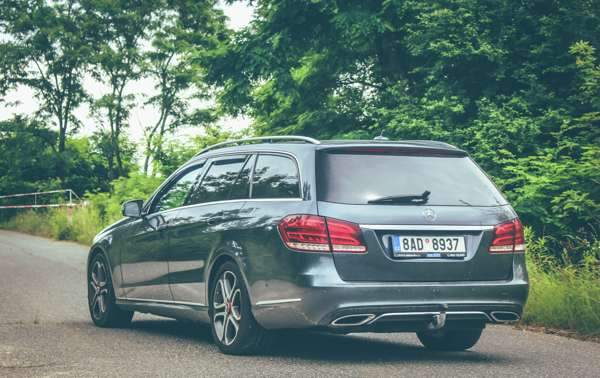mercedes-benz-e-w212-7