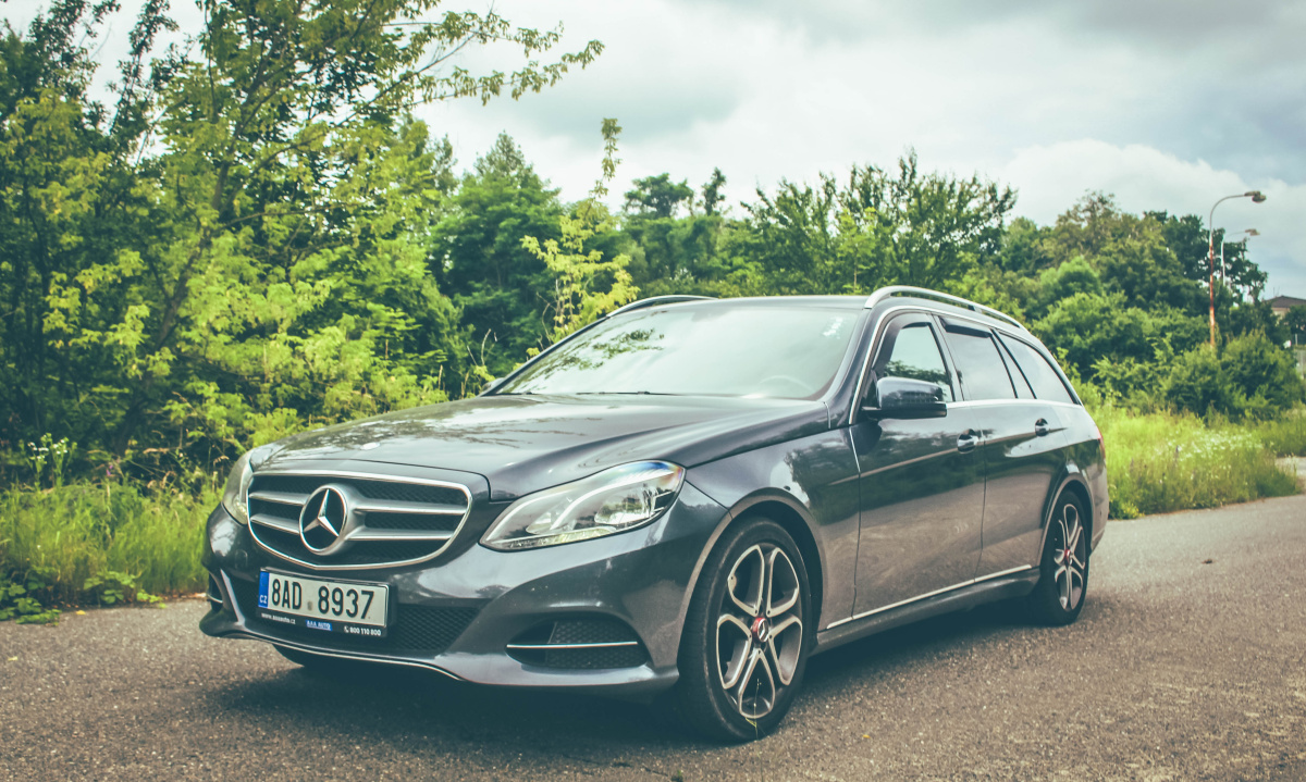 mercedes-benz-e-w212-8