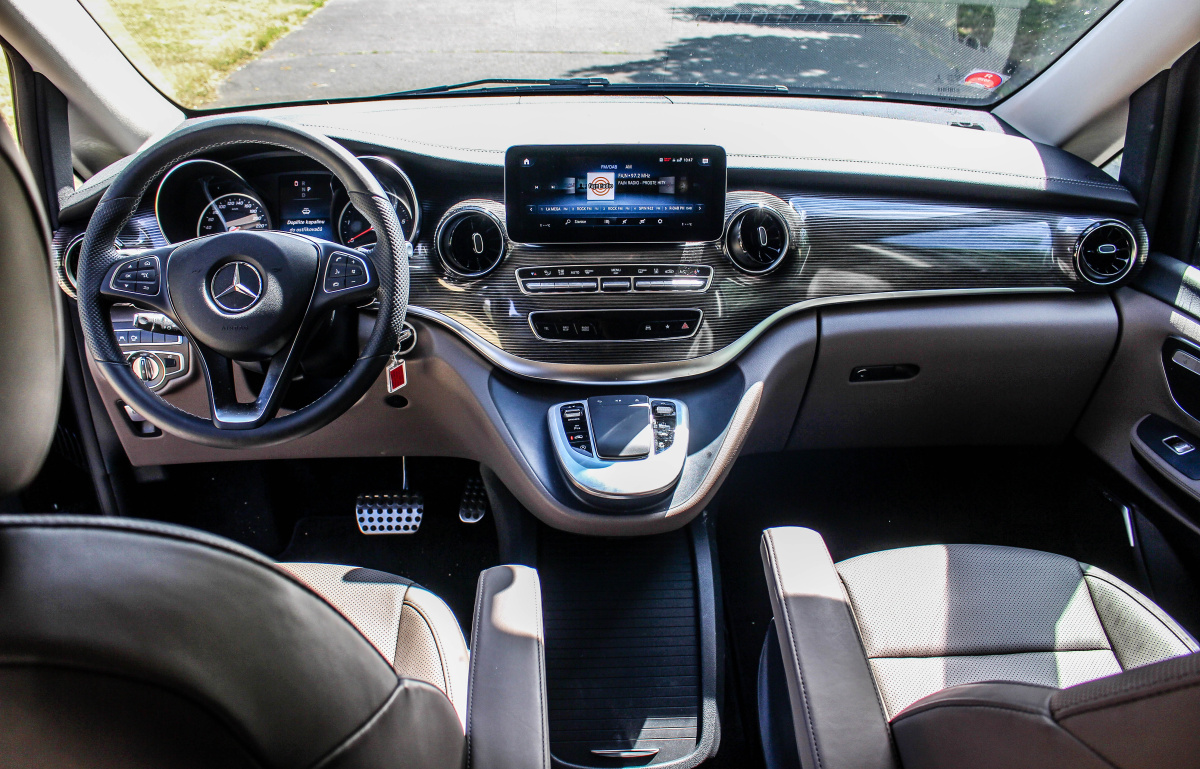 mercedes-benz-v-class-2020-20