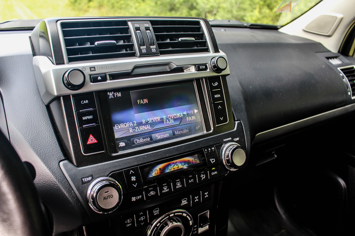 toyota-land-cruiser-17
