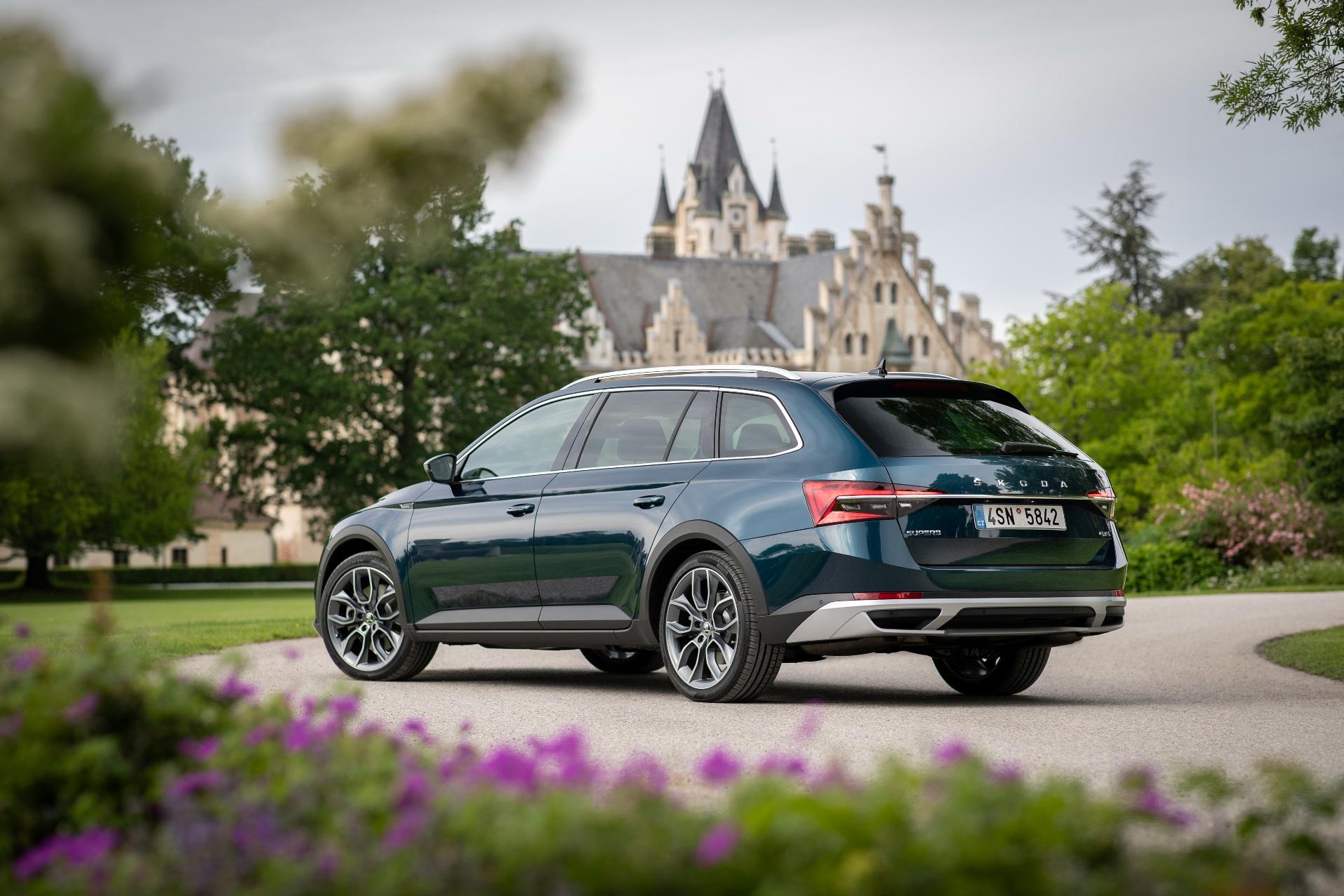 skoda-superb-scout-1