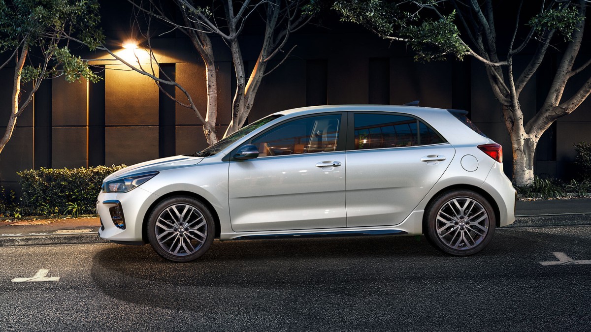 2021-kia-rio-facelift-6