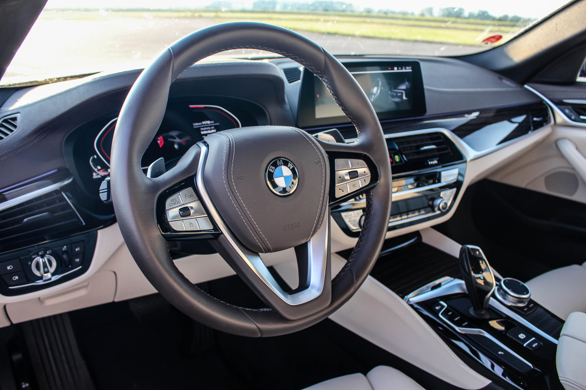 bmw-5-series-19