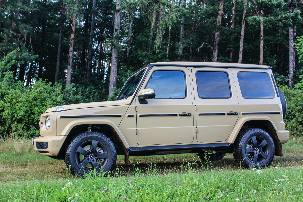 mercedes-benz-g-2020-9