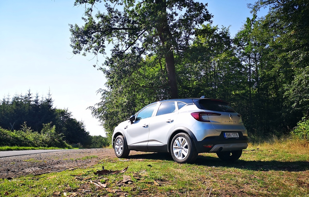 renault-captur-zen-21