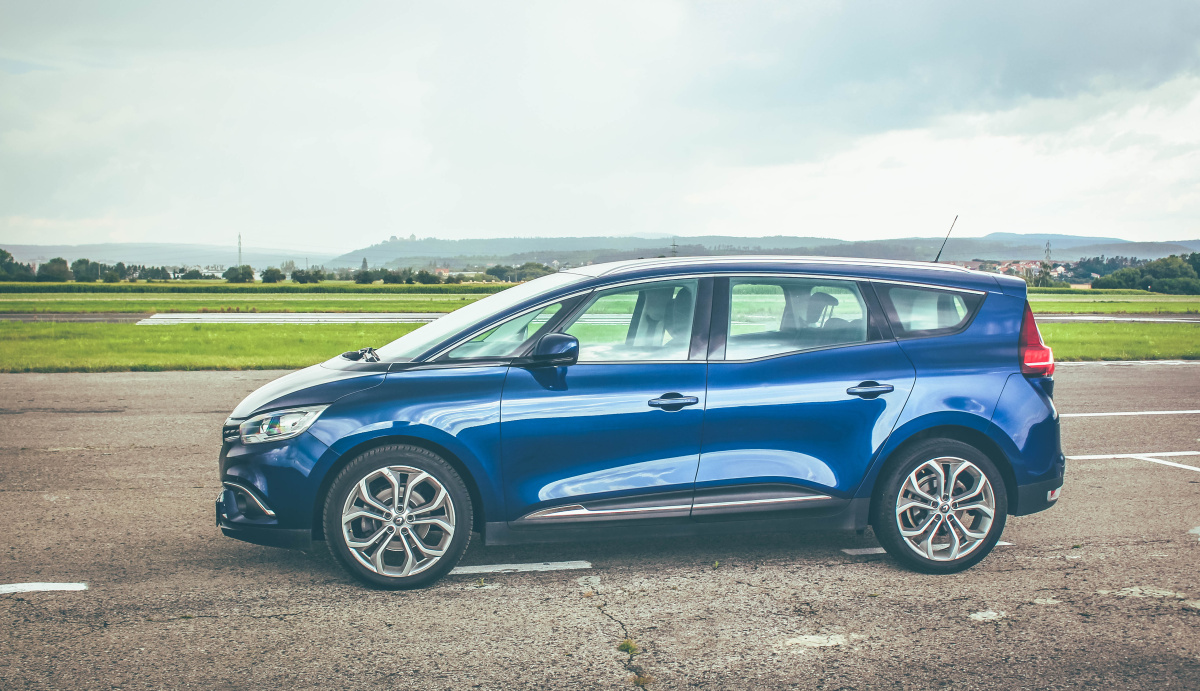 renault-grand-scenic-iv-1