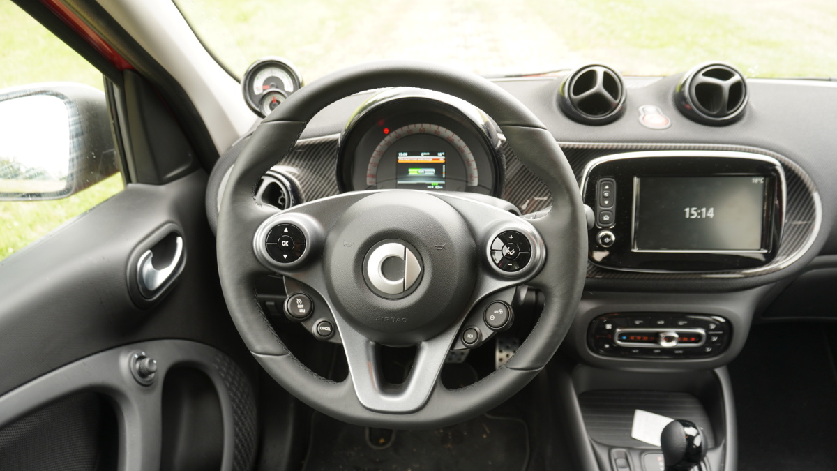 smart-eq-forfour-30