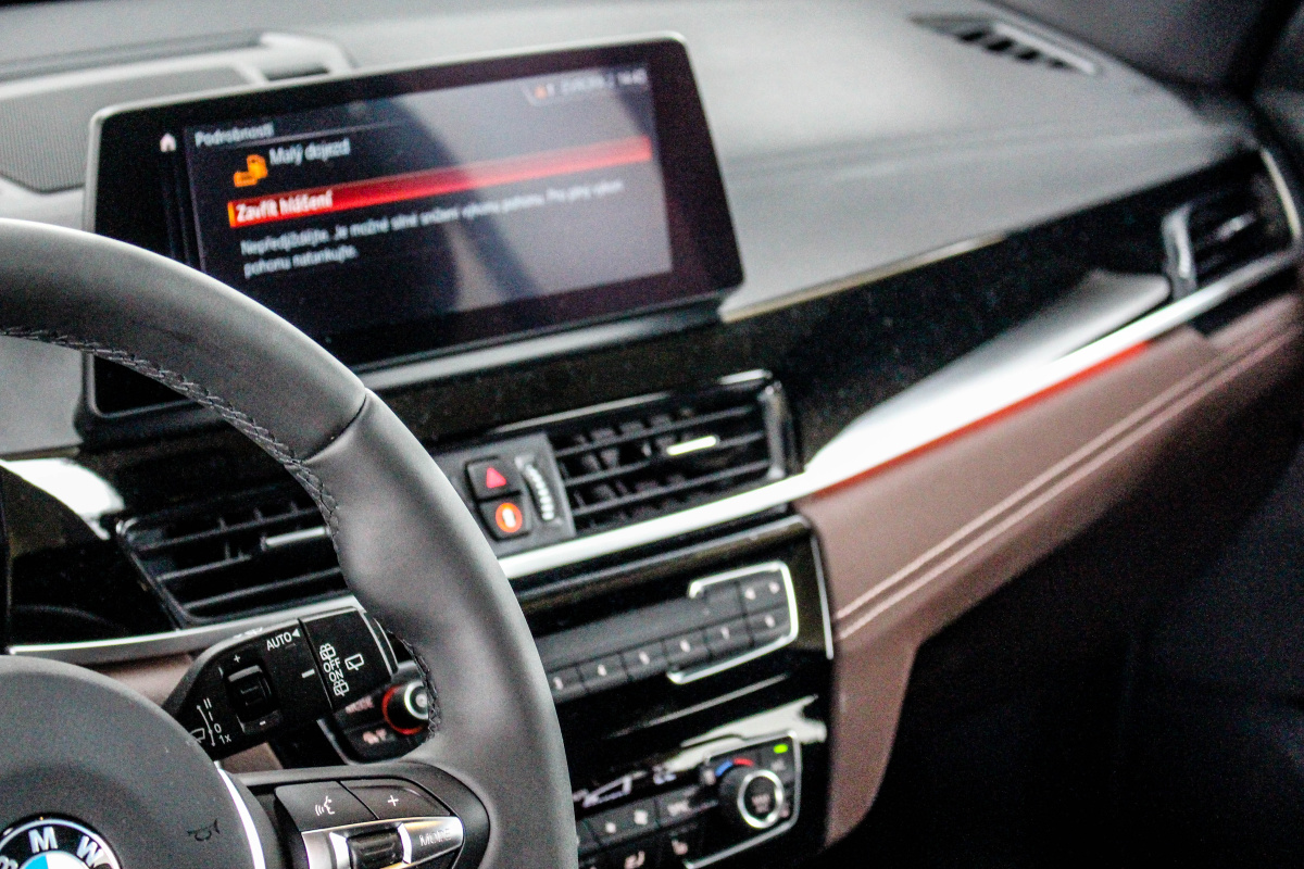 bmw-x1-2020-18